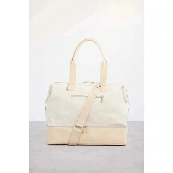 BEIS Elegant Cream and Tan Travel Bag - Picture 4 of 12